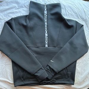 Nike Pro Runners Reflective Dri-Fit Sweater (Size XS)
